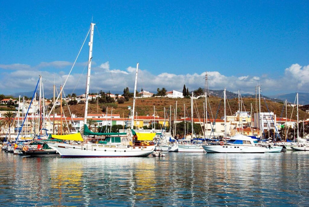 venta apartamentos caleta de velez
