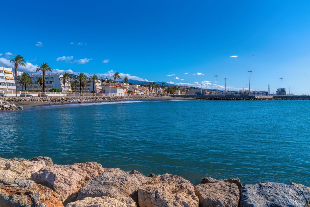 pisos en caleta de vélez